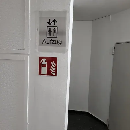 32 1-zimmer Apartment